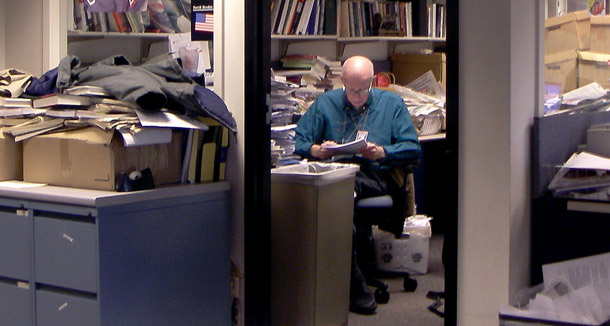 <i>Washington Post </i>columnist David Broder sits in his office. <i>The Post</i> recently ousted blogger Dave Weigel for expressing "bias" in his writing, but Broder, who's been a reporter and columnist for the paper, has clearly showed bias himself and retains his job. (Flickr/<a href=