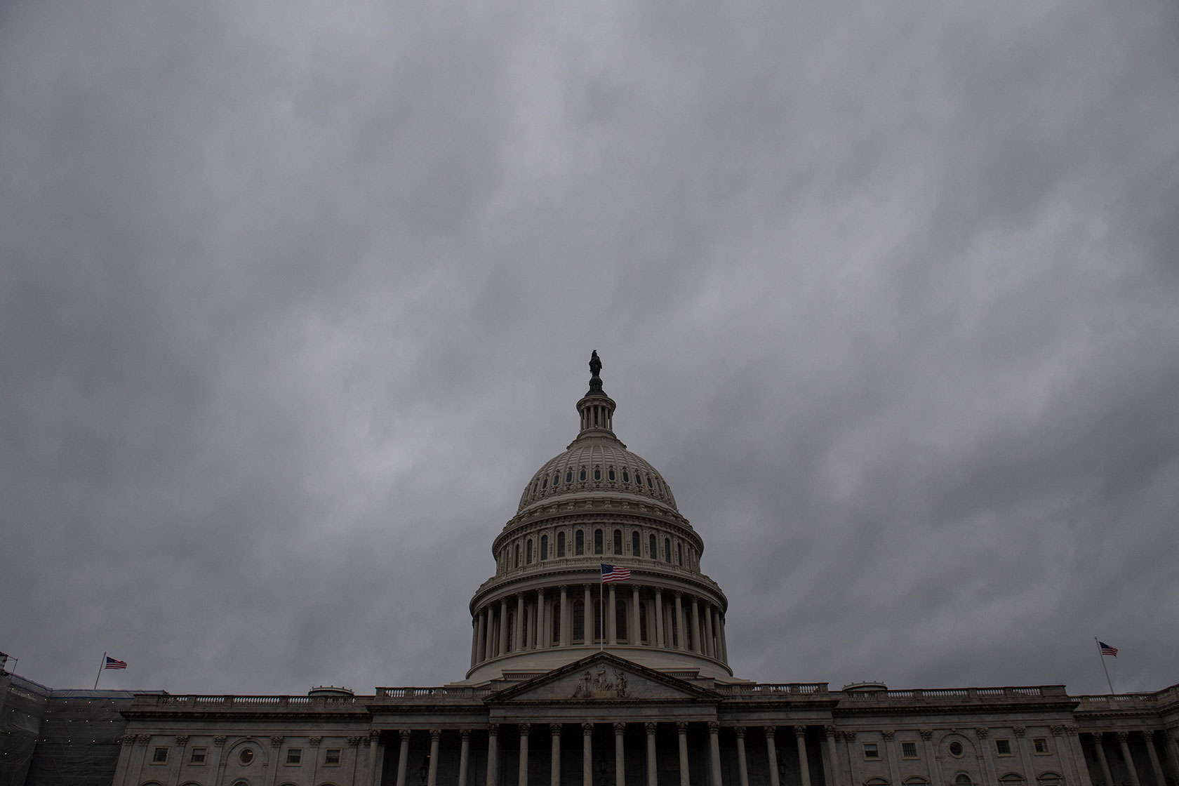 Capitol building and overcast sky